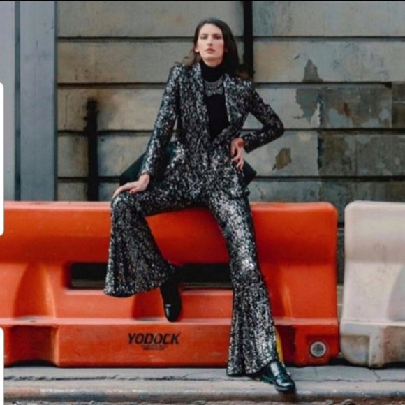 Zara Pants - Picture 2 of 16